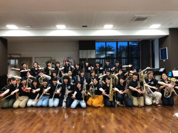 吹奏楽団